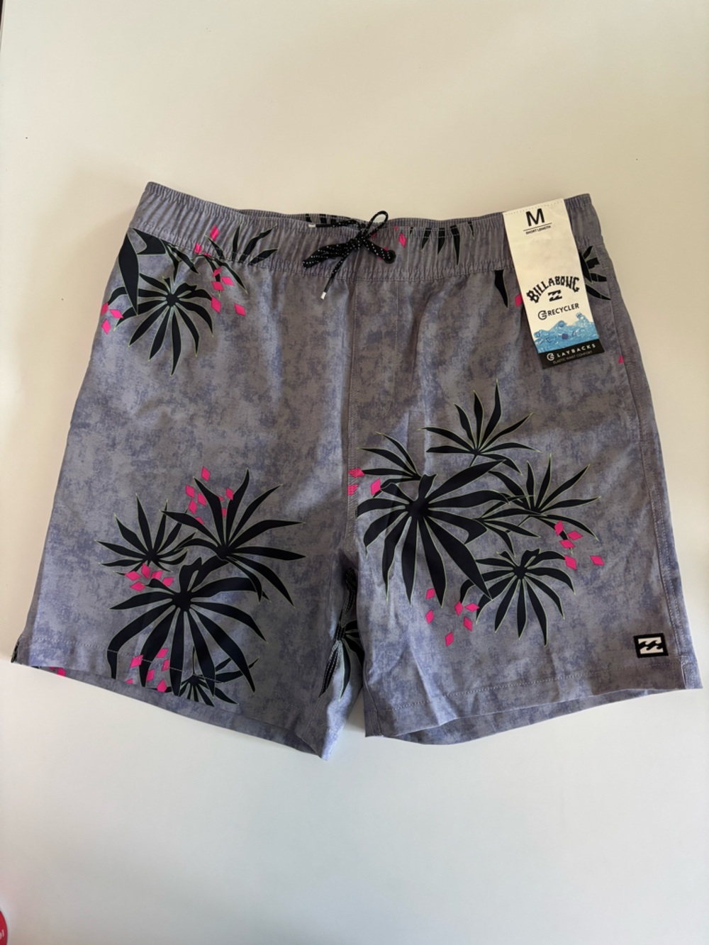 Billabong Men’s Swim Trunks Gray Black Pink Palm Tree Print Medium Board Shorts